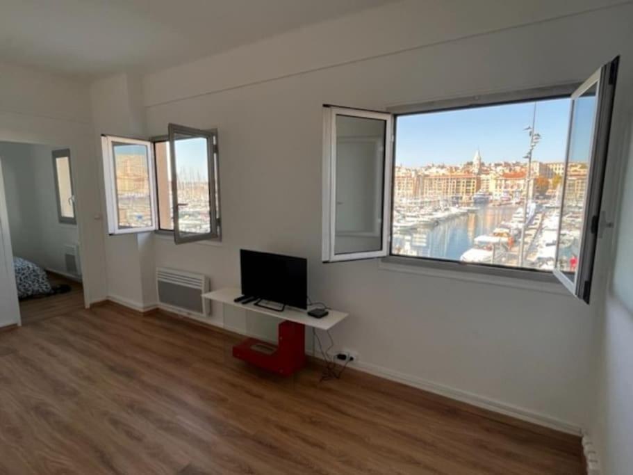 T4 Marseille Vue Imprenable Sur Vieux Port Apartment Luaran gambar